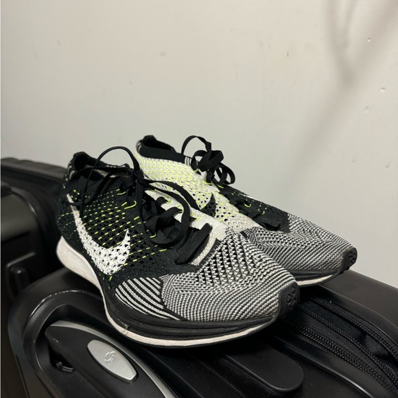 Nike flyknit racer - Picture 2 of 3